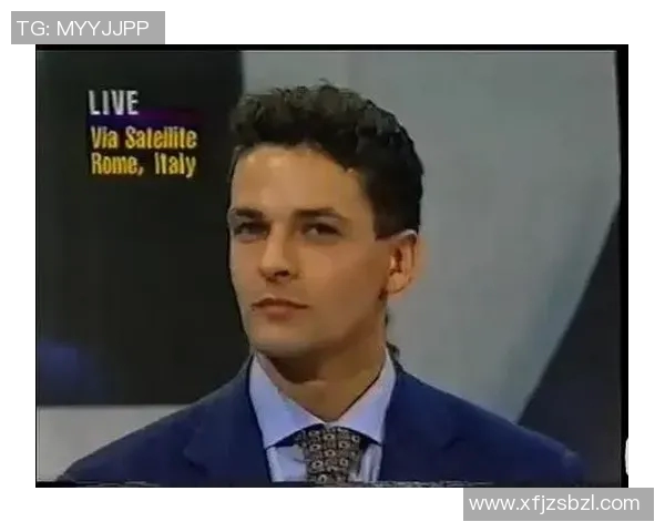 足球明星们与初恋携手共度人生的甜蜜旅程